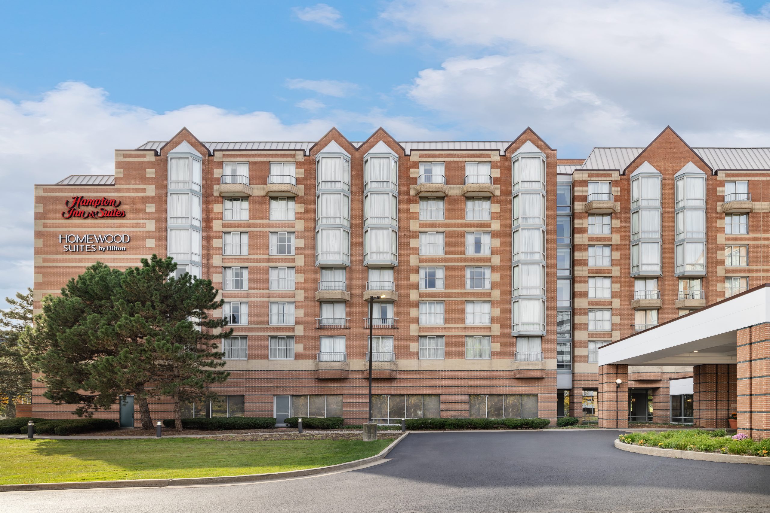 Hampton Inn & Suites / Homewood Suites
